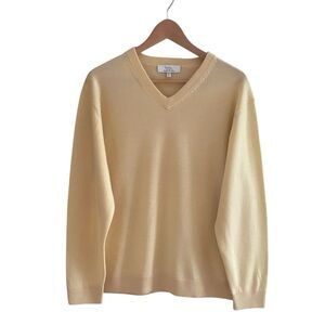 TURNBURY Men’s V-Neck Extra Fine Merino Wool Sweater Yellow L Preppy